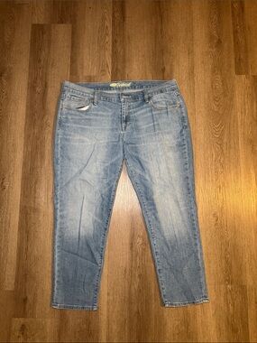 Old Navy Women's Boyfriend Jeans in Light Blue